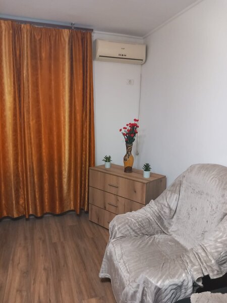 Piata Sudului, Oltenitei, strada Anton Bacalbasa.