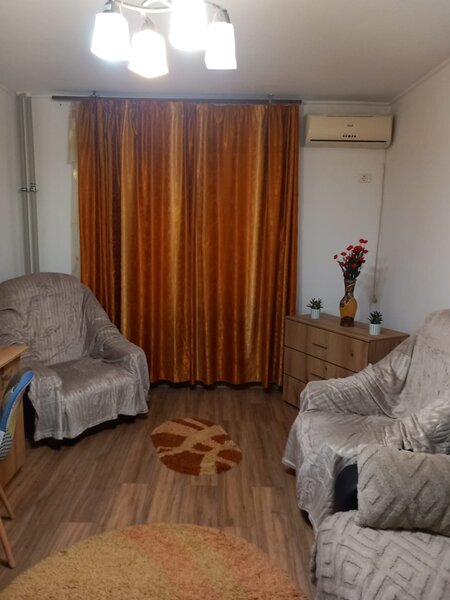 Piata Sudului, Oltenitei, strada Anton Bacalbasa.